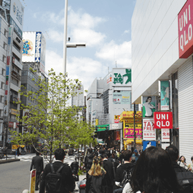 新宿駅西口